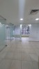 مكتب طابقي بواجهات زجاجية للايجارفي وادي صقره ، مساحة المكتب 400م