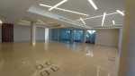 Flat office with a very high and distinctive for rent