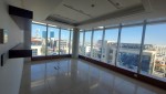 Flat office with a very high and distinctive for rent