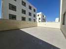 Apartment with garden for rent in Hjar Al-Nawabelseh, area of 186m