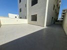 Apartment with garden for rent in Hjar Al-Nawabelseh, area of 186m
