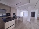 Third floor apartment for rent in Dair Ghbar 260m