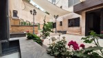 Apartment with a garden for rent in Khalda 125m