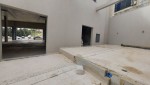 Commercial showroom with front and rear terraces for rent 