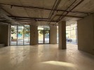 Ground floor showroom in a prime location for rent in Boulevard, with a total building area of 252m