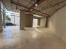 Ground floor showroom in a prime location for rent in Boulevard, with a total building area of 252m
