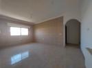 Ground floor with garden apartment for sale in Um Al-Summaq 182m
