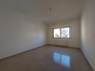 1st floor apartment for sale in Um Al-Summaq 186m