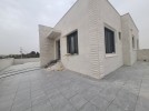 Villa under finishing for sale in Na'or with a land area of 755m