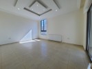 Flat apartment with roof and terrace for sale in Rabwet Abdoun 280m