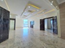 Flat apartment with roof and terrace for sale in Rabwet Abdoun 280m