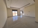 Flat first floor apartment for sale in Coridor Abdoun 220m