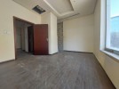 مكتبين طابق ارضي في شارع حيوي للبيع في الشميساني مساحة المكتب 169م
