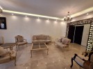 شقة ارضية للبيع في عبدون بمساحة بناء 240م