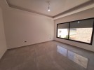 Ground floor apartment for sale in Dair Ghar 195m
