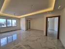 Ground floor with terrace for sale in Khalda 183m