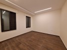 Flat second floor for sale in Dair Ghbar 290m