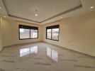 Flat second floor for sale in Dair Ghbar 221m