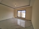 Flat and duplex last floor for sale in Dair Ghbar 279m