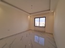Duplex last floor with roof for sale in Dair Ghbar 210m