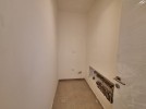 شقة طابق اول للبيع في عبدون بمساحة بناء 185م 