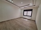 Suspended ground floor for sale in Al Fuhais 165m