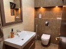 Ground floor apartment with garden for sale in Umm Al-Summaq 320m