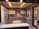 Ground floor apartment with garden for sale in Umm Al-Summaq 320m