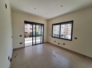 شقة طابق اول للبيع في دير غبار بمساحة بناء 155م