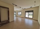 شقة طابق اول للبيع في دير غبار بمساحة بناء 155م