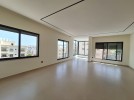 شقة اخير مع روف دوبلكس للبيع في دير غبار بمساحة اجمالية 195م