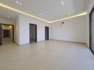 شقة طابق اول طابقية - جميع الغرف ماستر- للبيع في الحويطي بمساحة بناء 400م