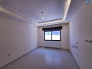 Apartment for sale in Umm Al-Sumaq 90m 