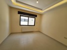 Apartment for sale in Umm Al-Sumaq 90m 