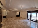 Apartment for sale in Umm Al-Sumaq 90m 