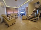 شقة اخير مع روف دوبلكس للبيع في قرية النخيل بمساحة اجمالية 290م