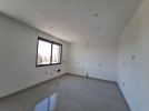 Suspended ground floor apartment for sale in the 7th Circle158m 