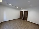 Duplex last floor with roof and terrace for sale in Umm Uthaina 260m