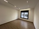 Duplex last floor with roof and terrace for sale in Umm Uthaina 260m