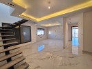 Duplex last floor with roof for sale in Fourth Circle 280m