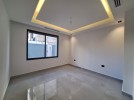 Ground floor with a terrace for sale in the Fourth Circle 235m
