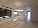 Ground floor with a terrace for sale in the Fourth Circle 235m