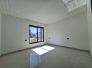 Ground floor apartment with terrace for sale in Dabouq 215m