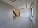 Duplex apartment with a roof and terrace for sale in Umm Uthaina 150m