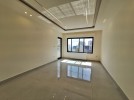 First floor apartment for sale in Umm Uthaina 150m