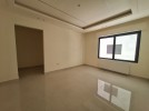 First floor apartment for sale in Umm Uthaina 150m