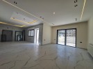 Flat apartment with garden for sale in Khalda 285m
