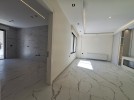 Duplex last floor with a roof and terrace for sale in Khalda 245m