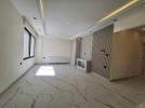 Duplex last floor with a roof and terrace for sale in Khalda 245m