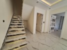 Duplex last floor with a roof and terrace for sale in Khalda 245m